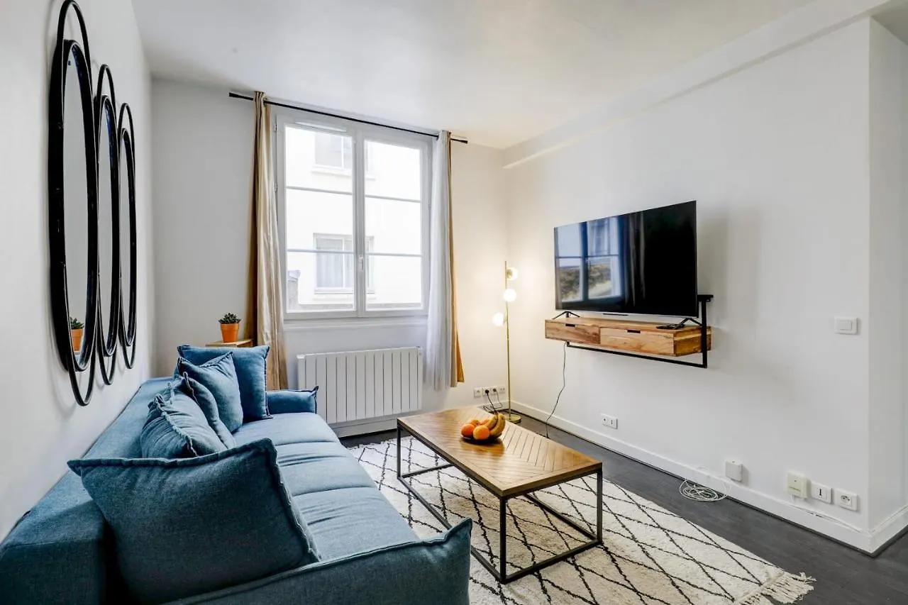 Arc De Triomphe & Wagram - City Apartment Paris 0*,  France