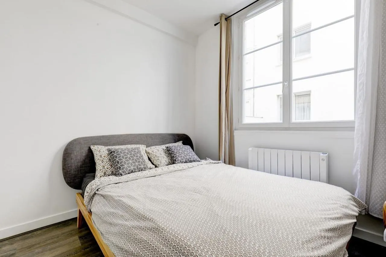 Arc De Triomphe & Wagram - City Apartment Paris 0*,
